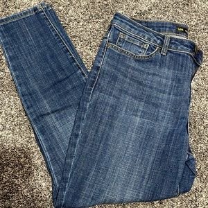 Skinny leg jeans size 10 short like new